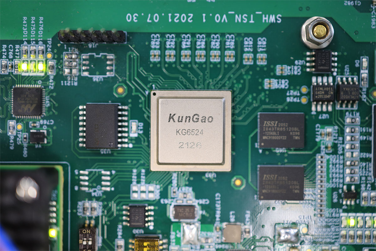 KG701XM